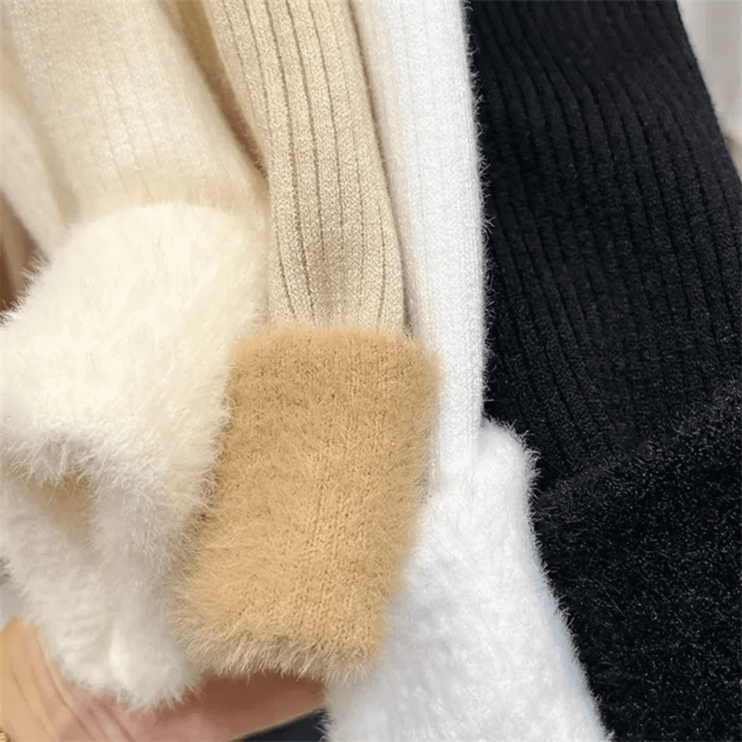Suéter Feminino Peluciado com Pérolas Forglows