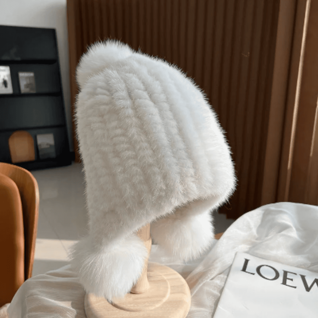 Touca Feminina com Pompom Forglows