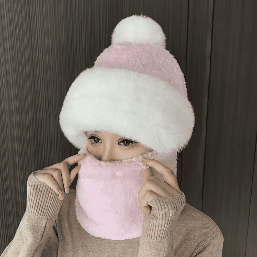 Balaclava Feminina em Pelúcia com Pompom Forglows